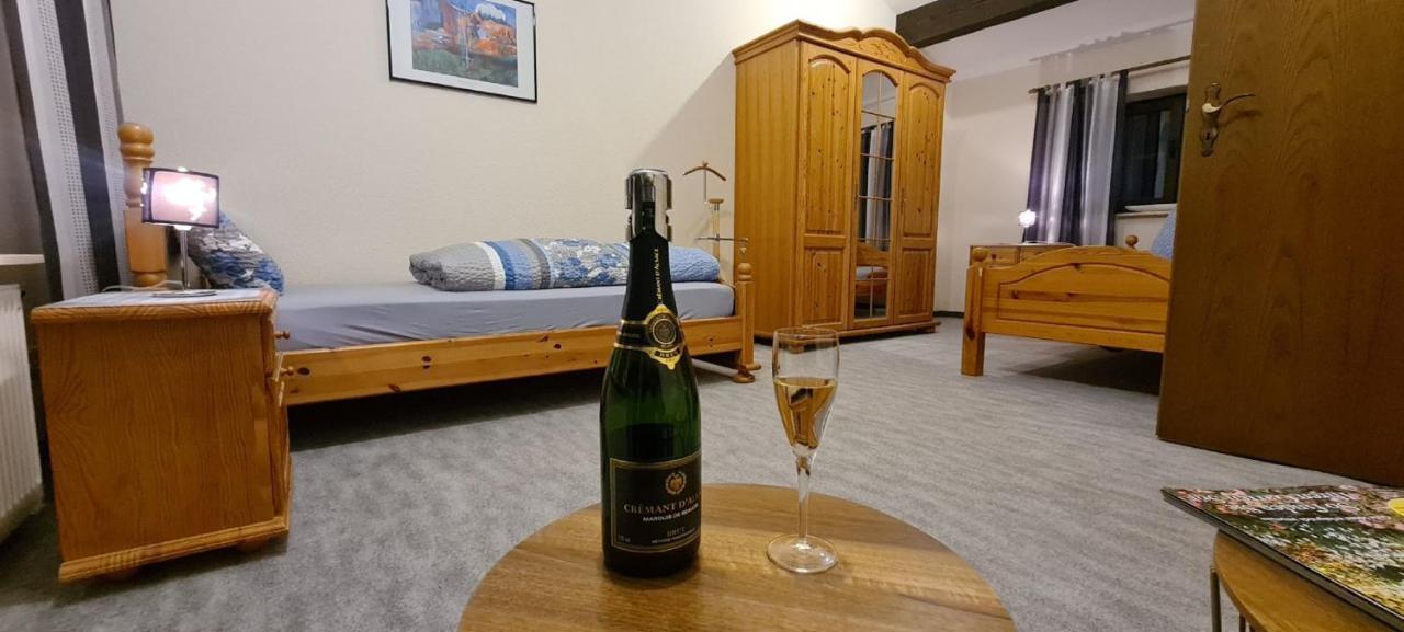 Ferienwohnung Pia Mettlach Exteriör bild